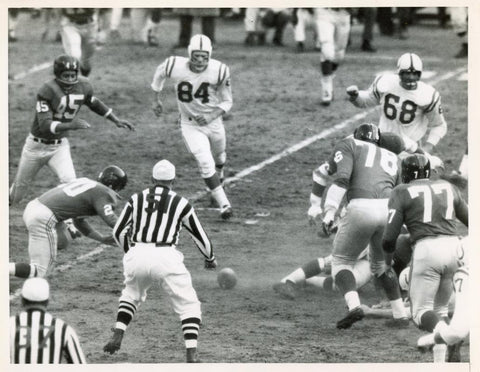 Vintage 1958 NFL Championship 8x10 Original Photo with Caption  Image 1