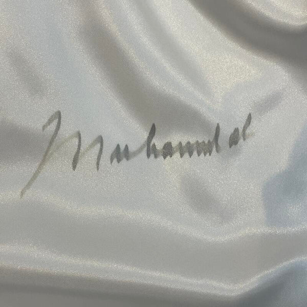 Muhammad Ali Signed Everlast Boxing Trunks. Auto PSA Image 2