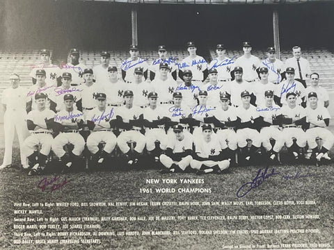 1961 NY Yankees Signed Team 16x20 Photo. Auto PSA  Image 1