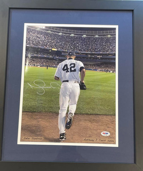 Mariano Rivera Signed 11x14 Photograph. Auto PSA  Image 2