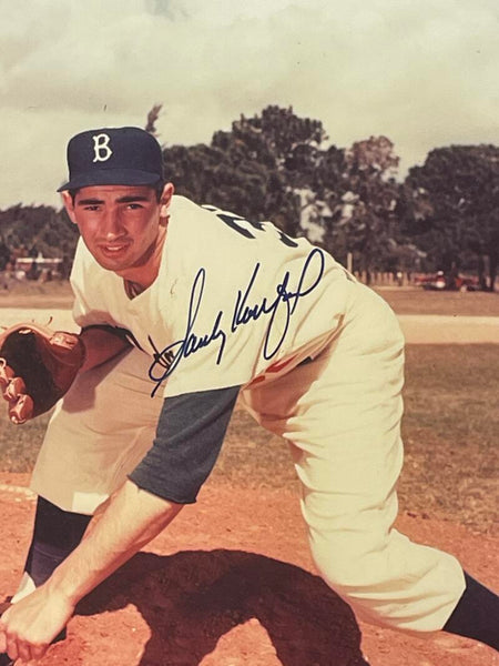 Sandy Koufax Signed 8x10 Photograph. Auto PSA Image 1