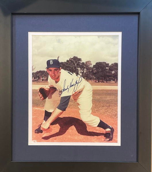 Sandy Koufax Signed 8x10 Photograph. Auto PSA Image 2