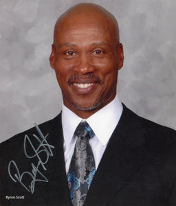 Byron Scott Signed 8x10 Photograph  Image 1